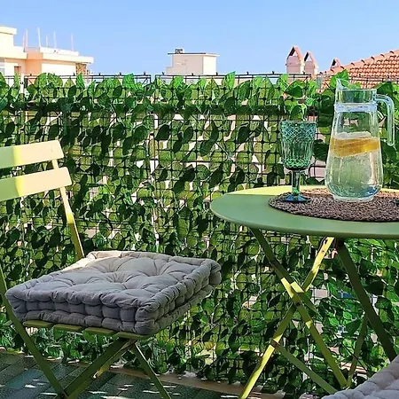 A Due Passi Dal Mare *